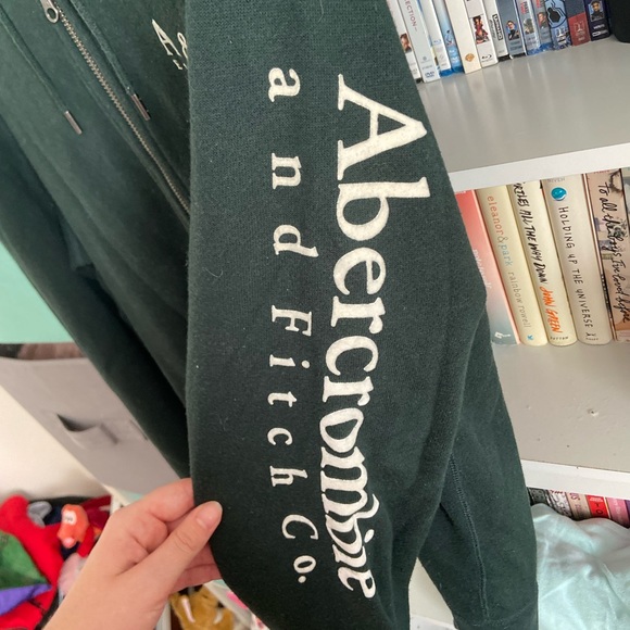 Women’s Abercrombie and Fitch Sweatshirt - Picture 5 of 6